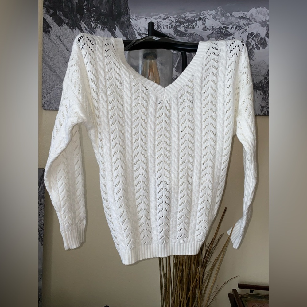 NWT Francesca’s Twisted Ivory Knit Sweater - Small